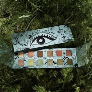 URBAN DECAY Wild Greens Eyeshadow Palette NIB